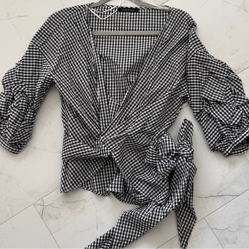 Lulumari Plaid Wrap Blouse V-Neck Puff Sleeve. Size Large